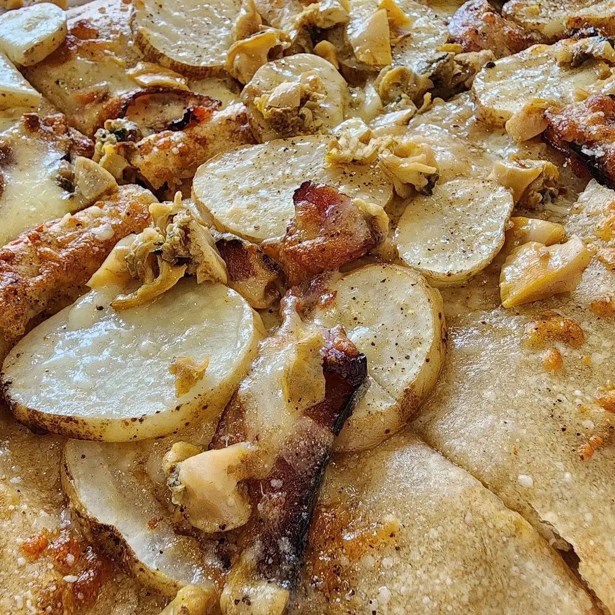 13 New England Pizza
