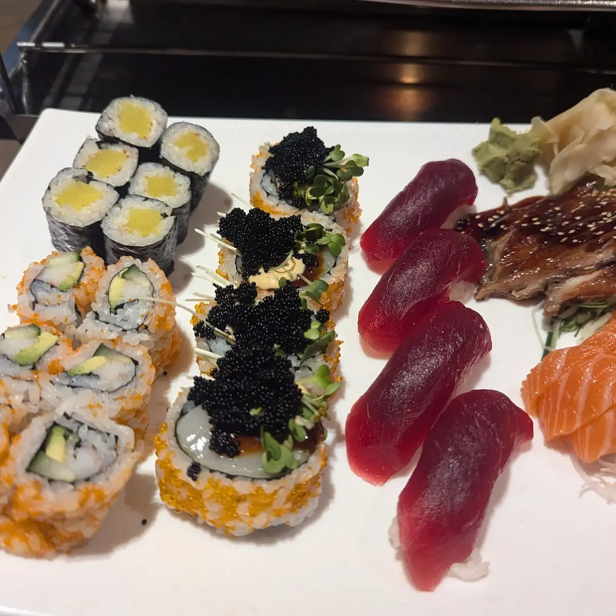 Sushi & Sashimi