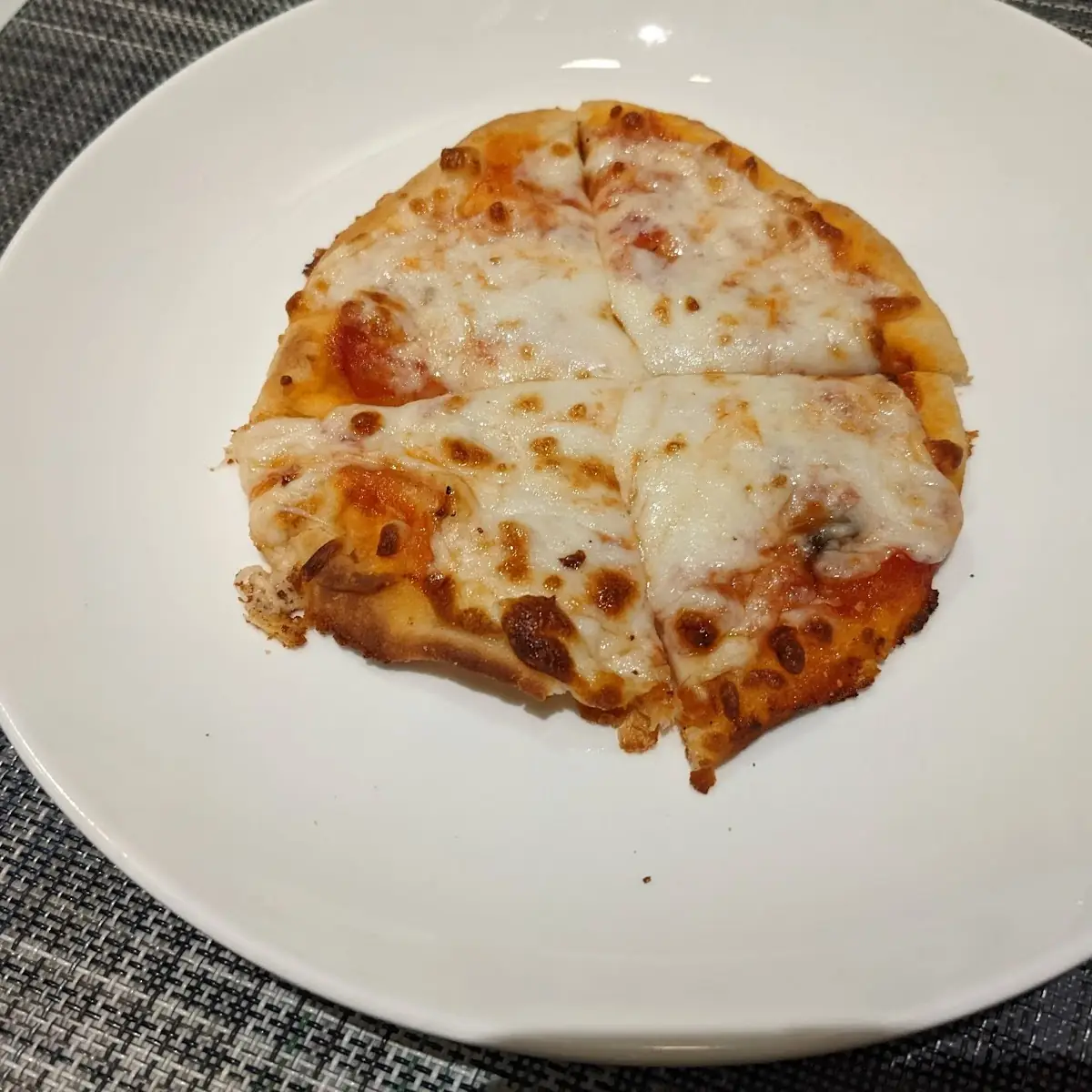 Kids Naan Cheese Pizza