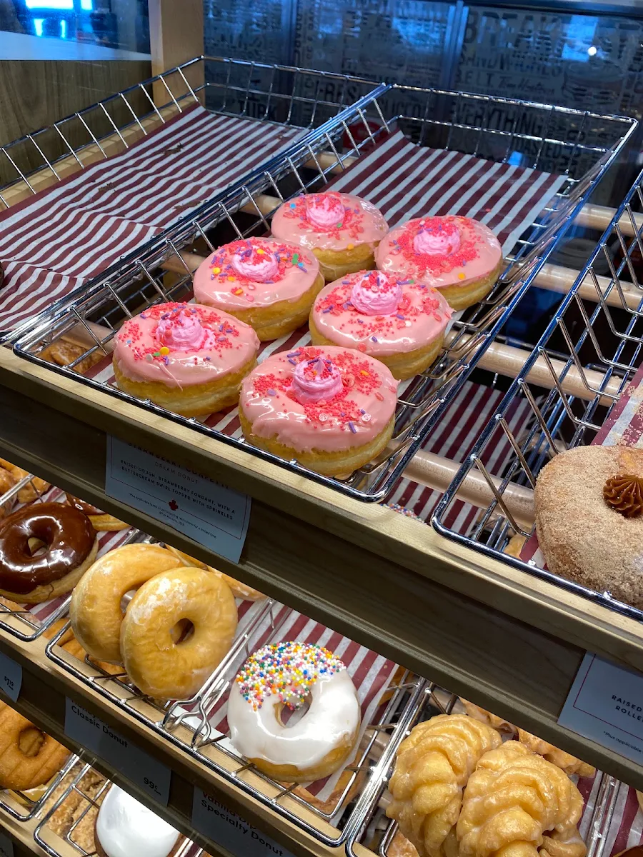 Donuts, Tim Hortons