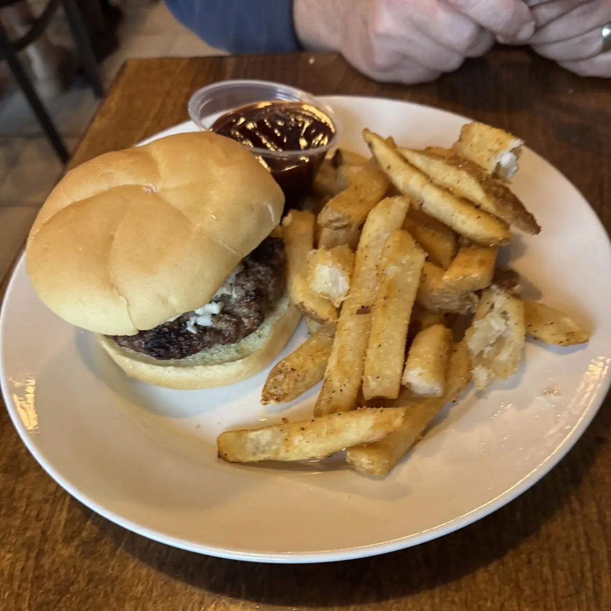 BBQ Slaw Burger