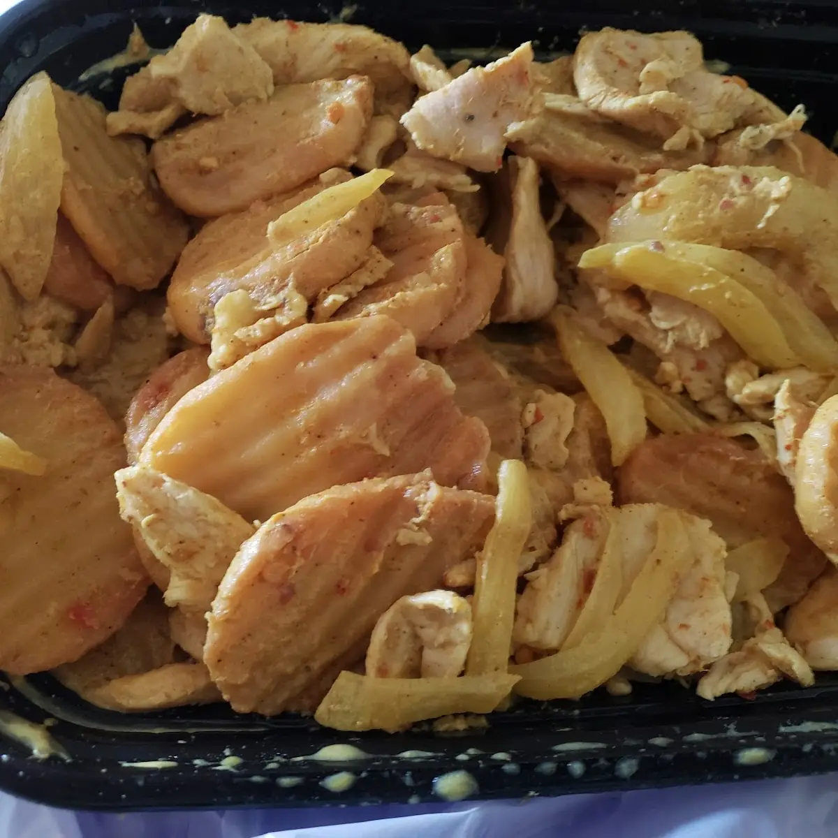 Curry Chicken with Onions and Potatoes