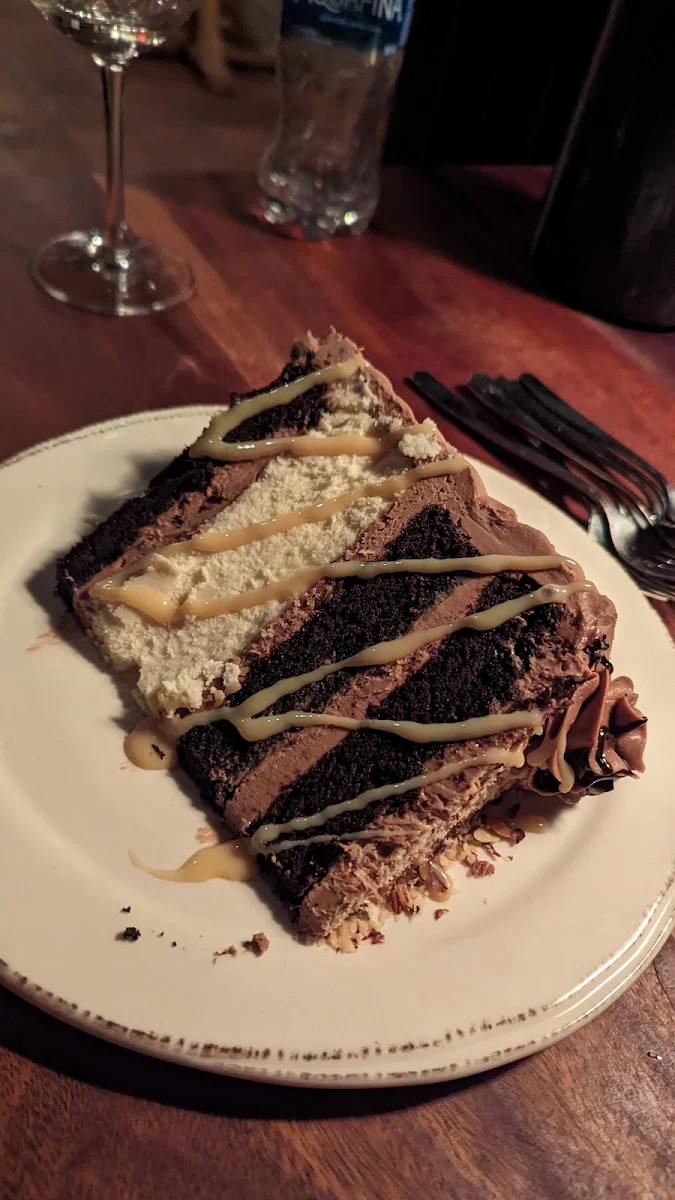 Ferrero Rocher Cheesecake