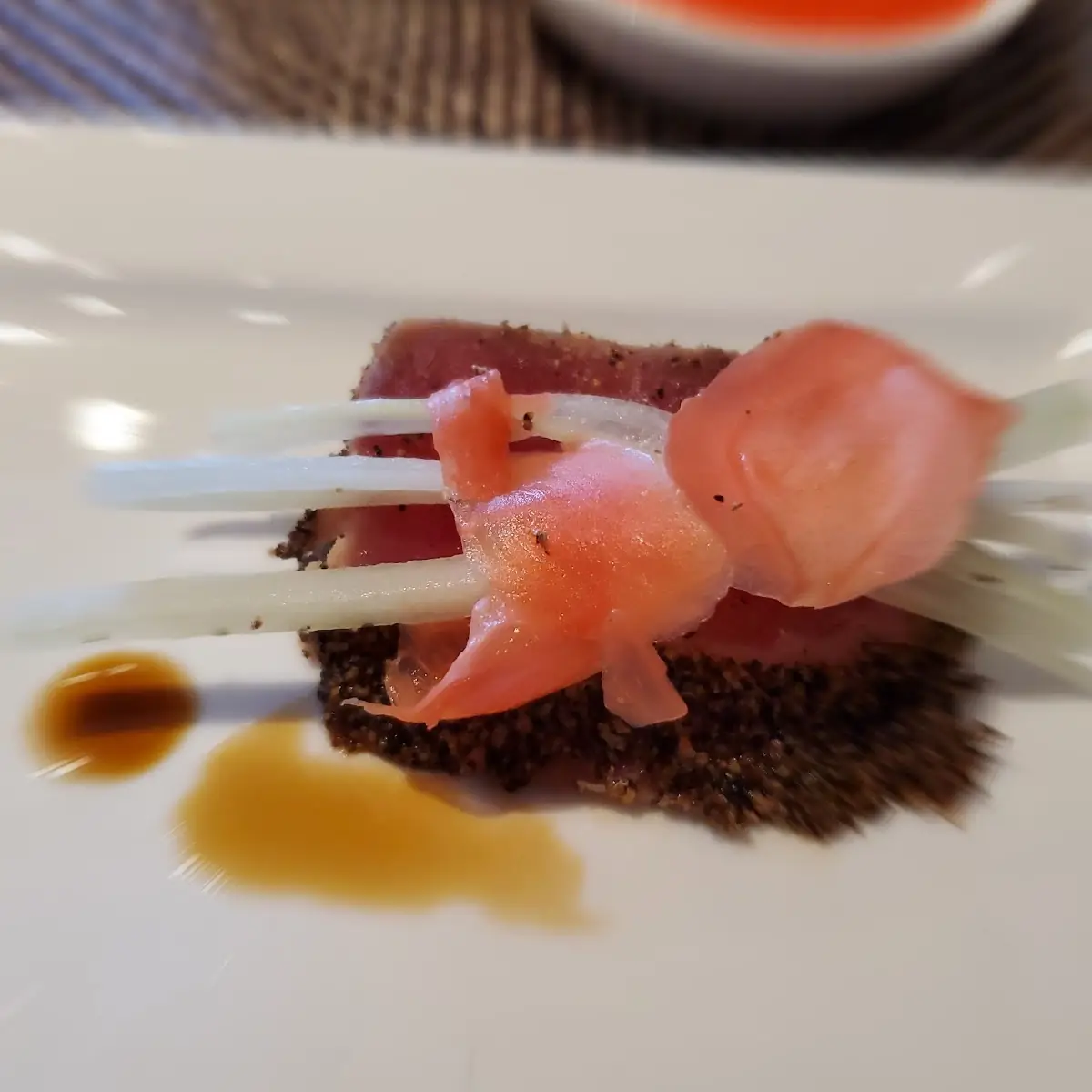 Pepper Tuna Sashimi