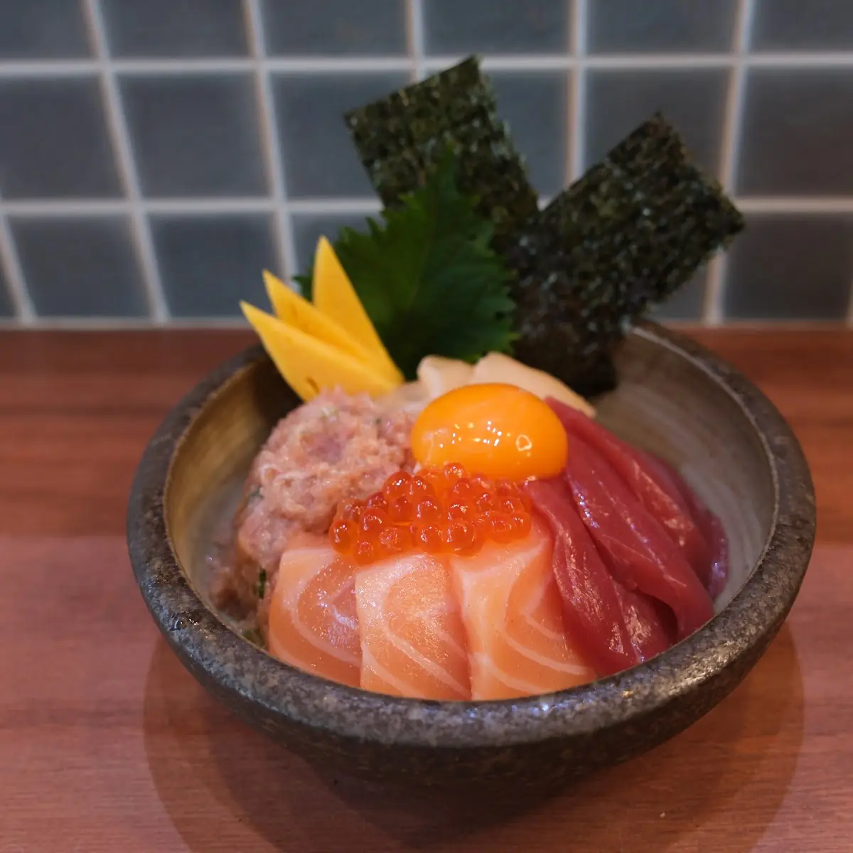Sashimi Rice Bowl with Egg