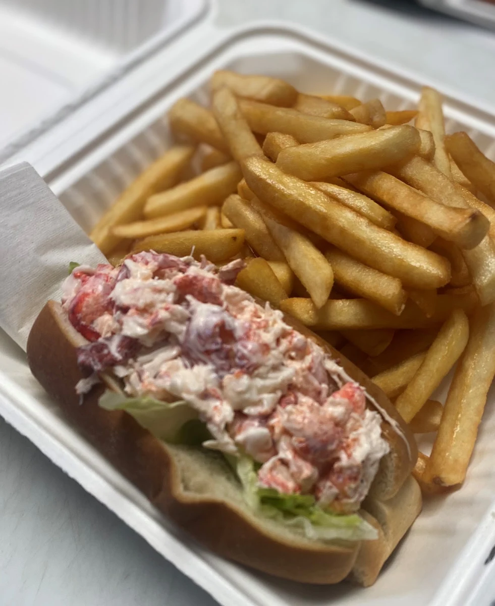 Lobster Roll Wiff
