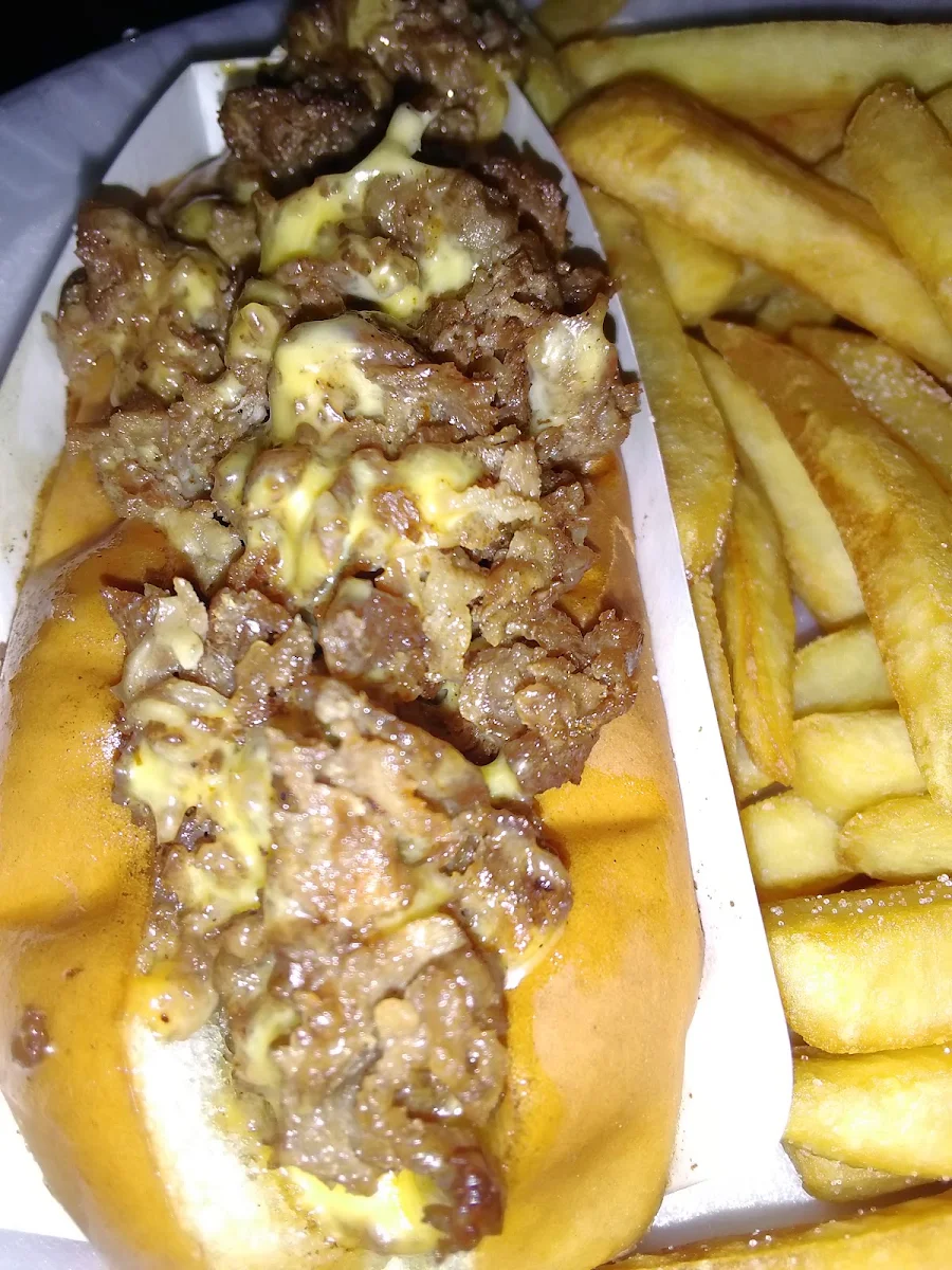 Steak & Cheese Roll w FF