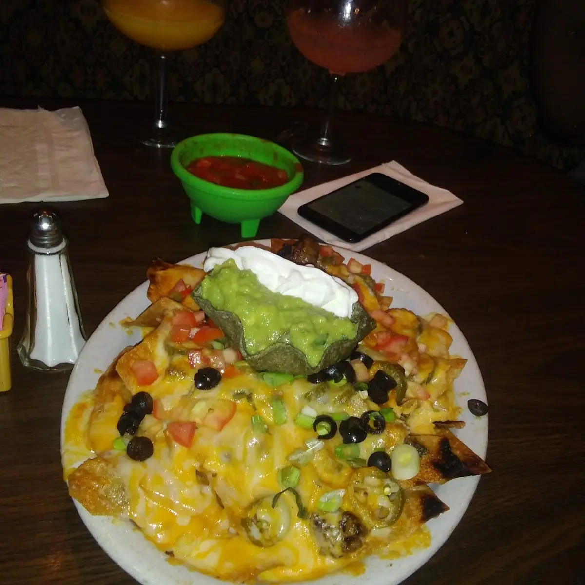 Chicken Nachos with Guacamole and Olives