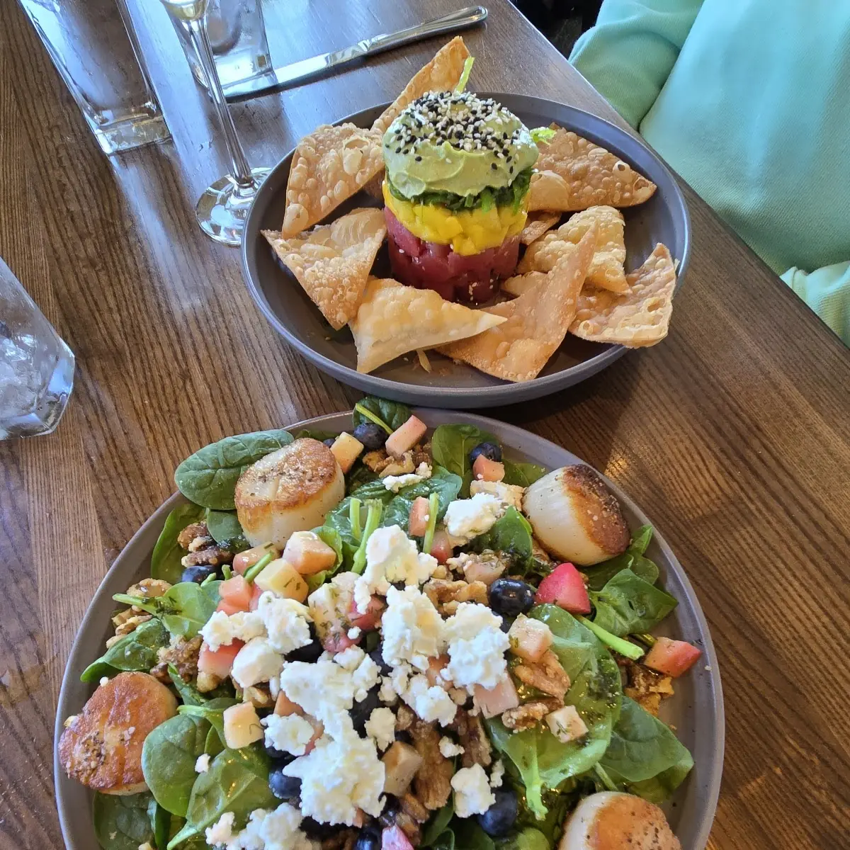 Salad with Scallops