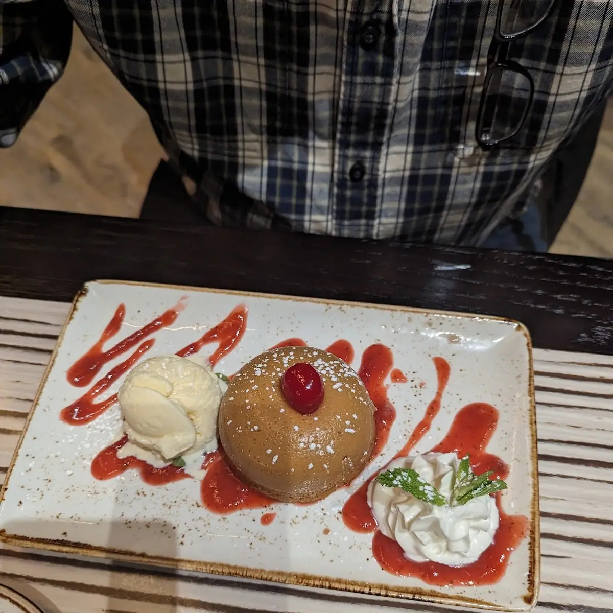 Dulce De Leche Lava Cake