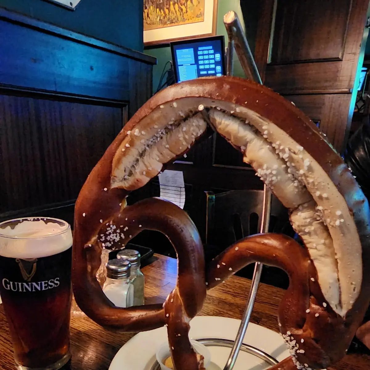 Beer Hall Soft Pretzel