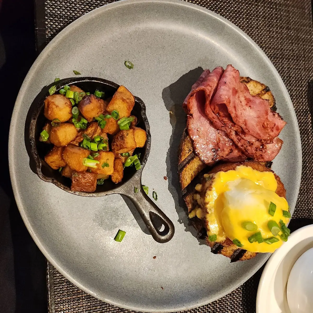 Crab Cake Benedict
