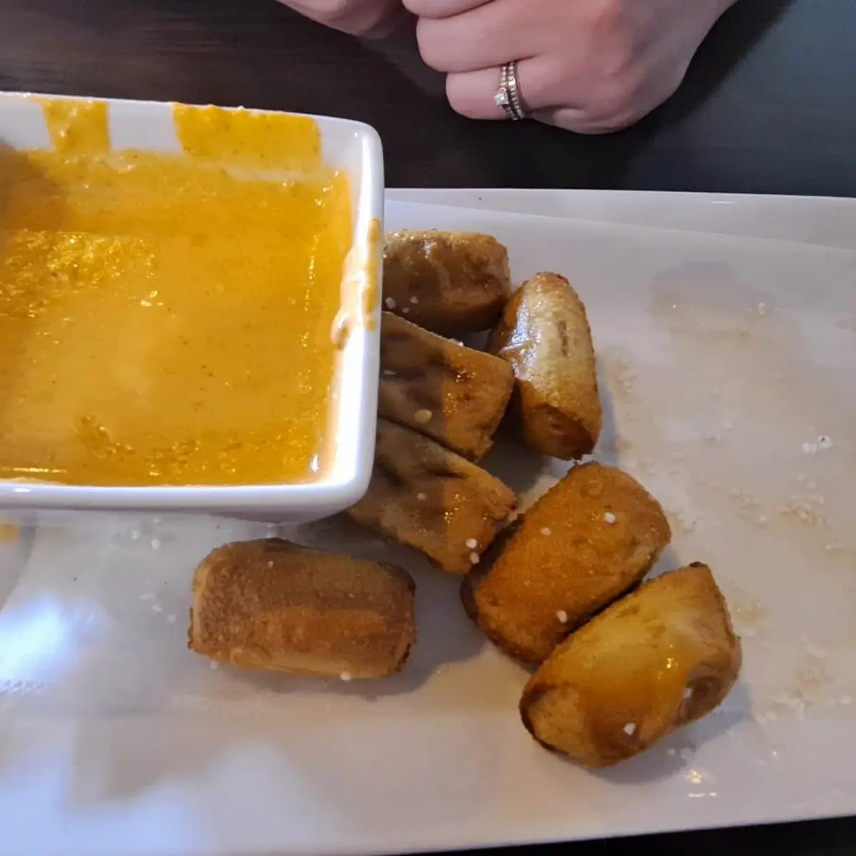 Pretzel Bites Beer Cheese
