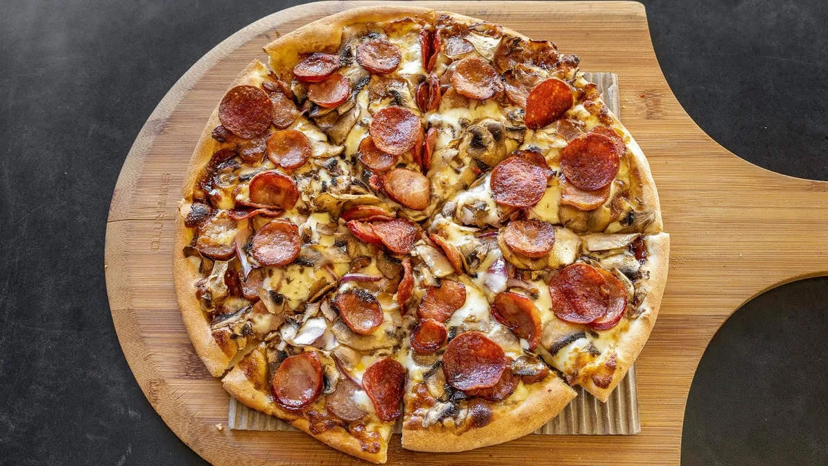 Highlights, Mozzarella Fella Pizzeria