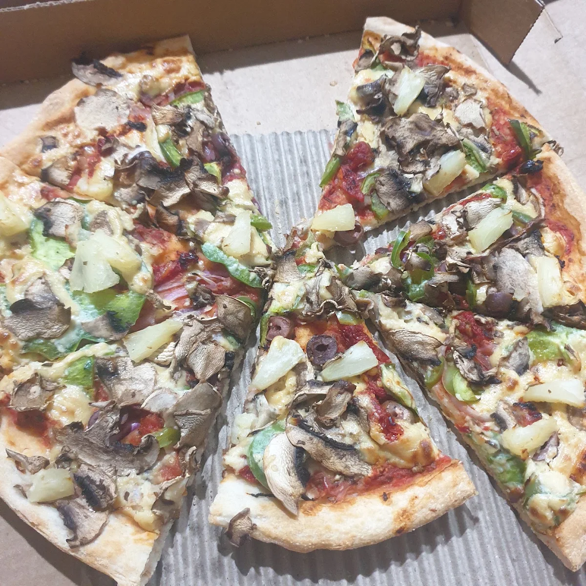 Highlights, Mozzarella Fella Pizzeria
