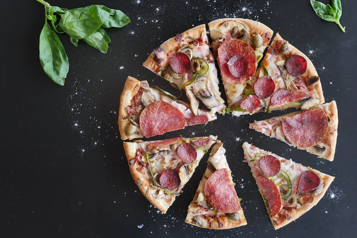 Highlights, Mozzarella Fella Pizzeria