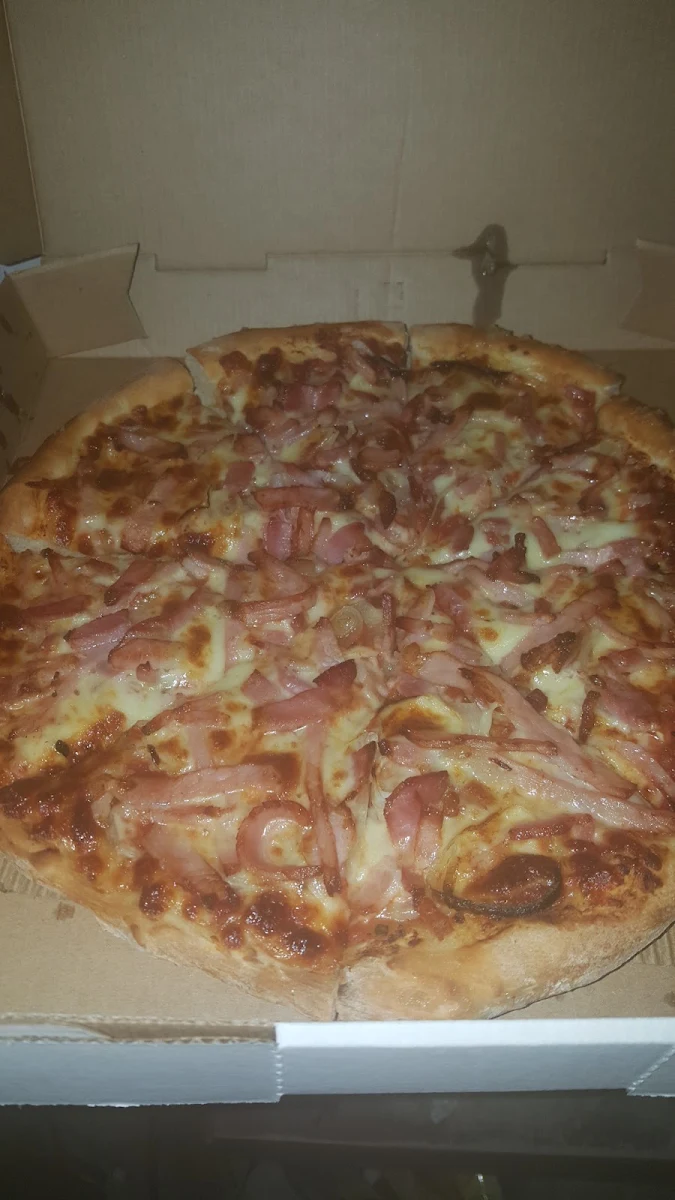 Pizzas, Mozzarella Fella Pizzeria