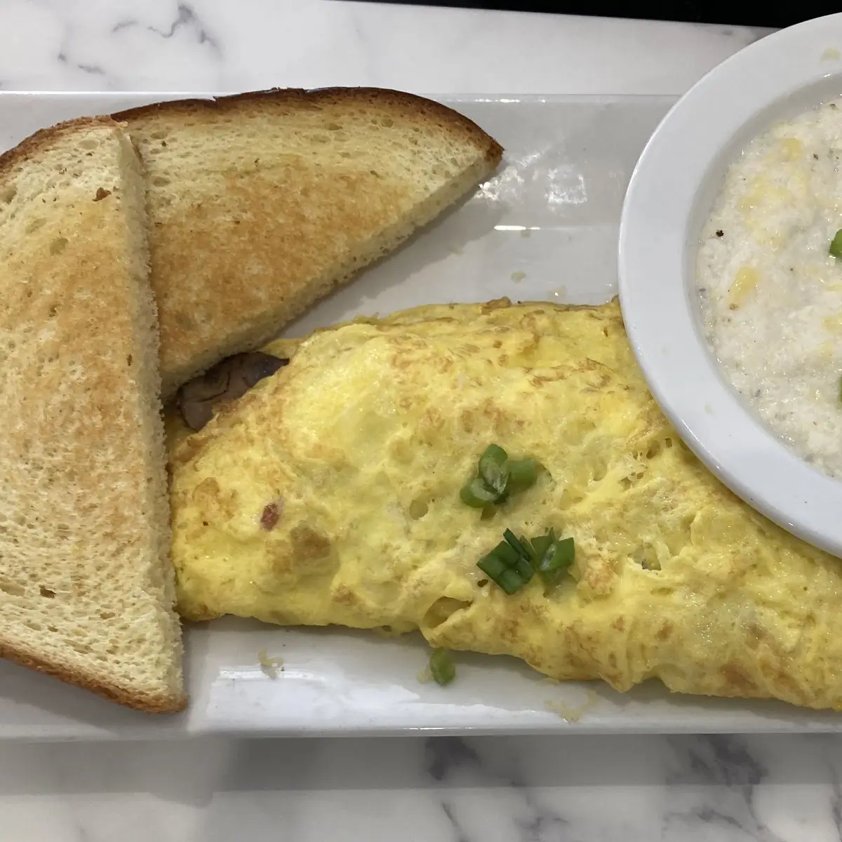 Veggie Omelette with Grits