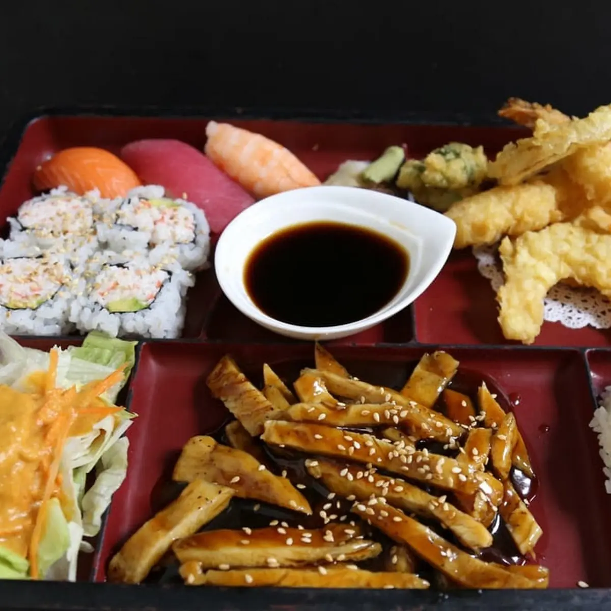 Sushi Sashimi Combo Bento
