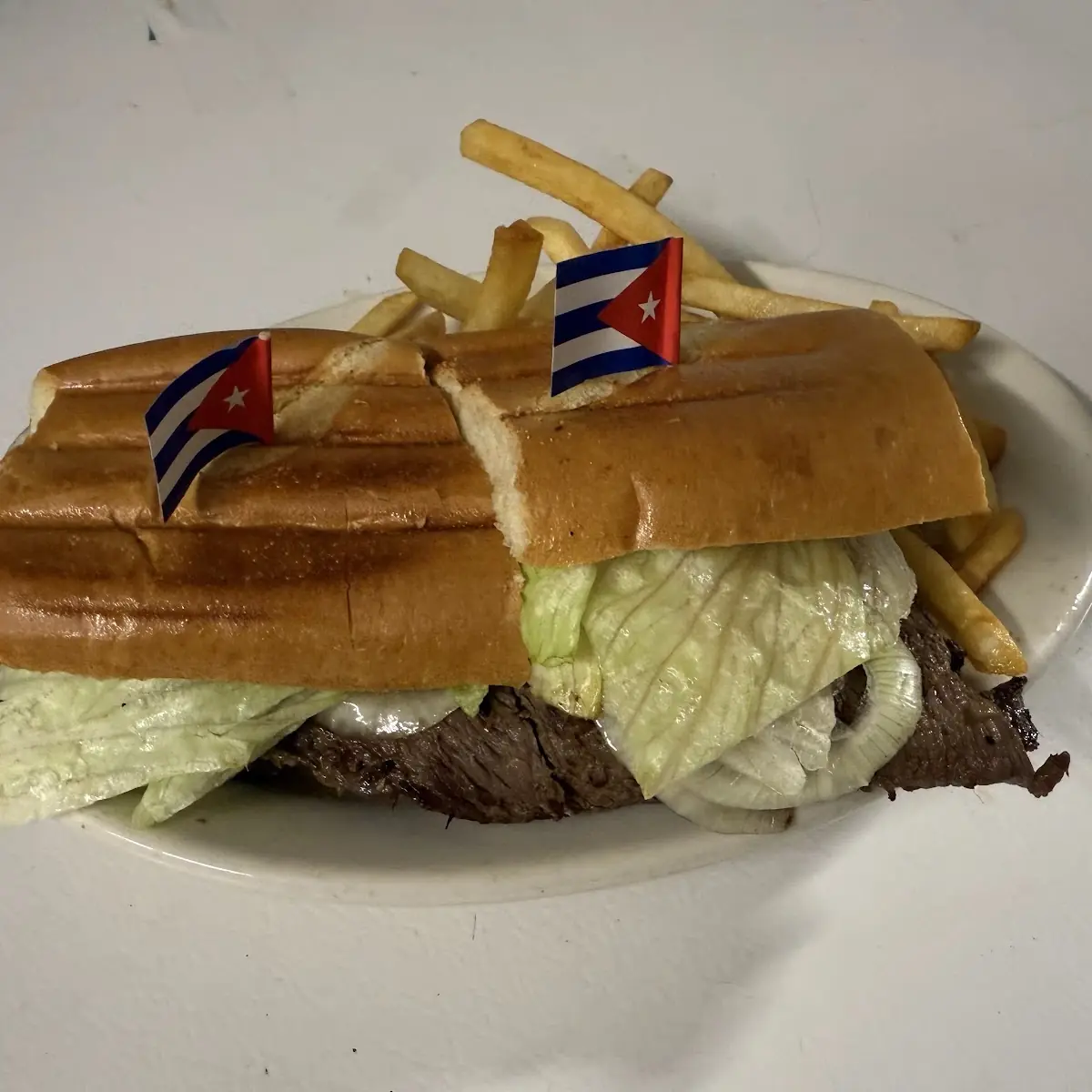 Salad (five scoops) / Ensalada (cinco bolas)
