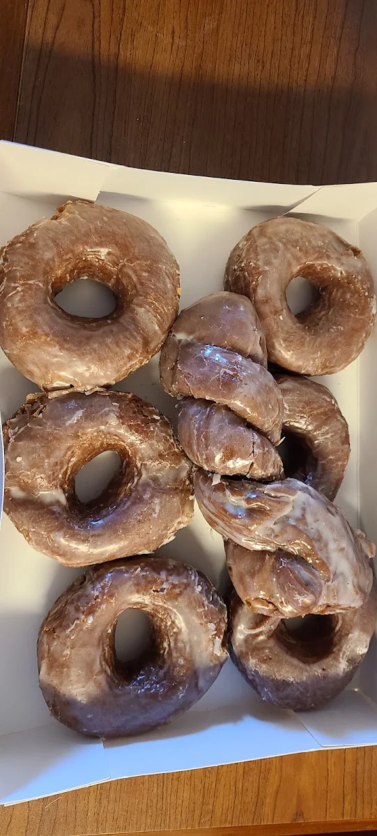 Raised Glazed Chocolate Donuts