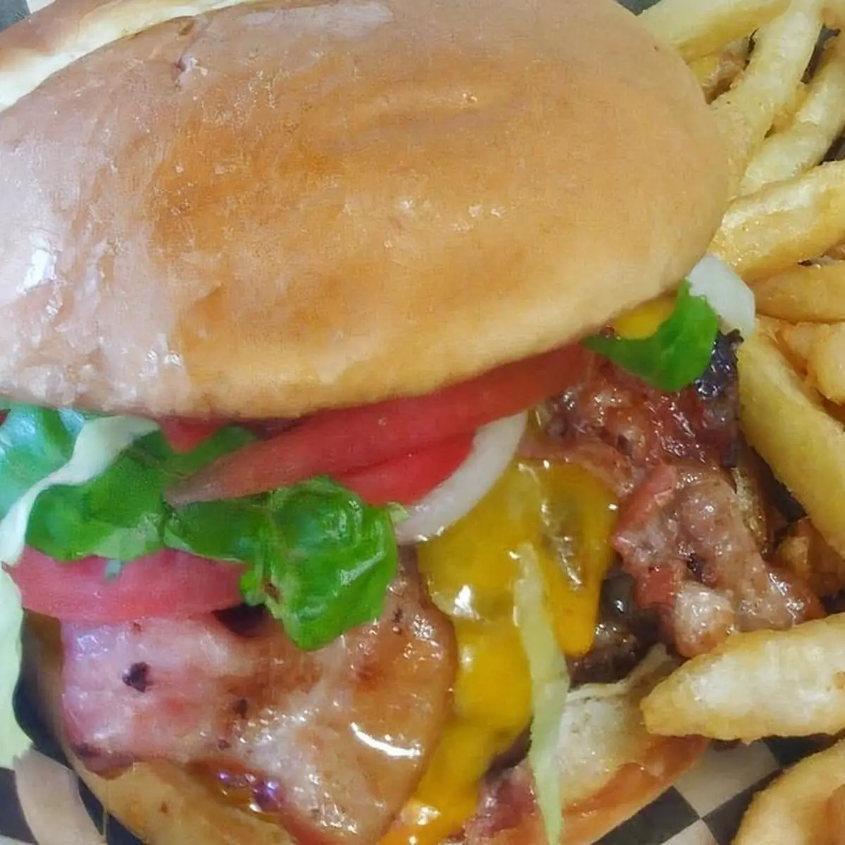 Hand Pressed Bacon Cheeseburger