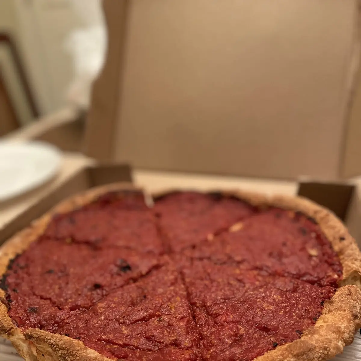 Deep Dish Pizza Margherita