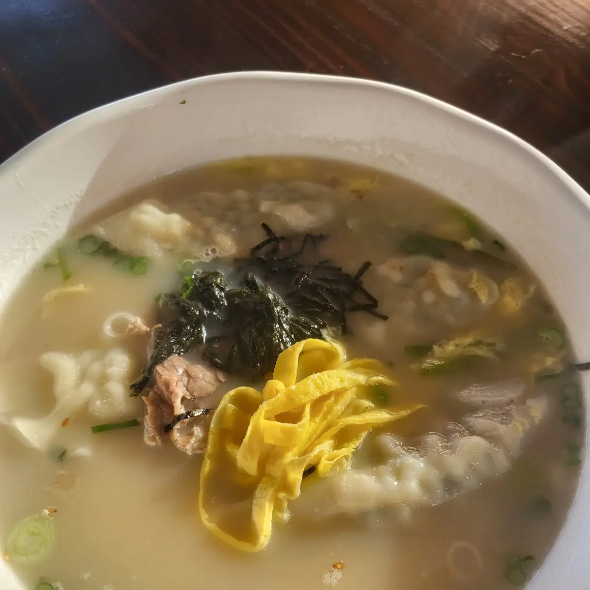 Rice Cake with Dumpling Soup