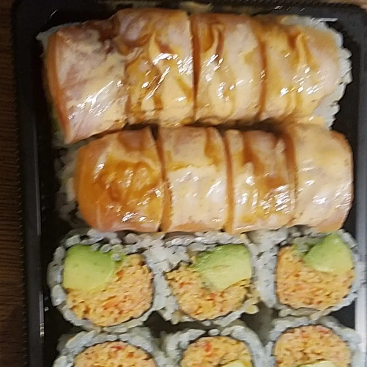 Seared Salmon Sushi Roll