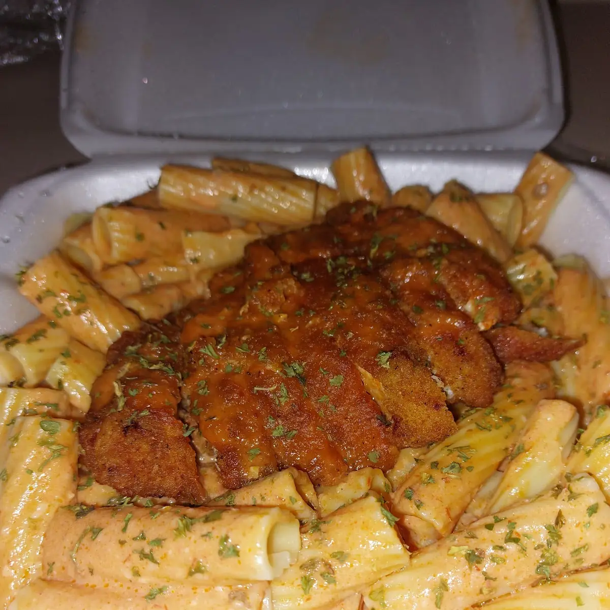 Crispy Chicken Pink Sauces