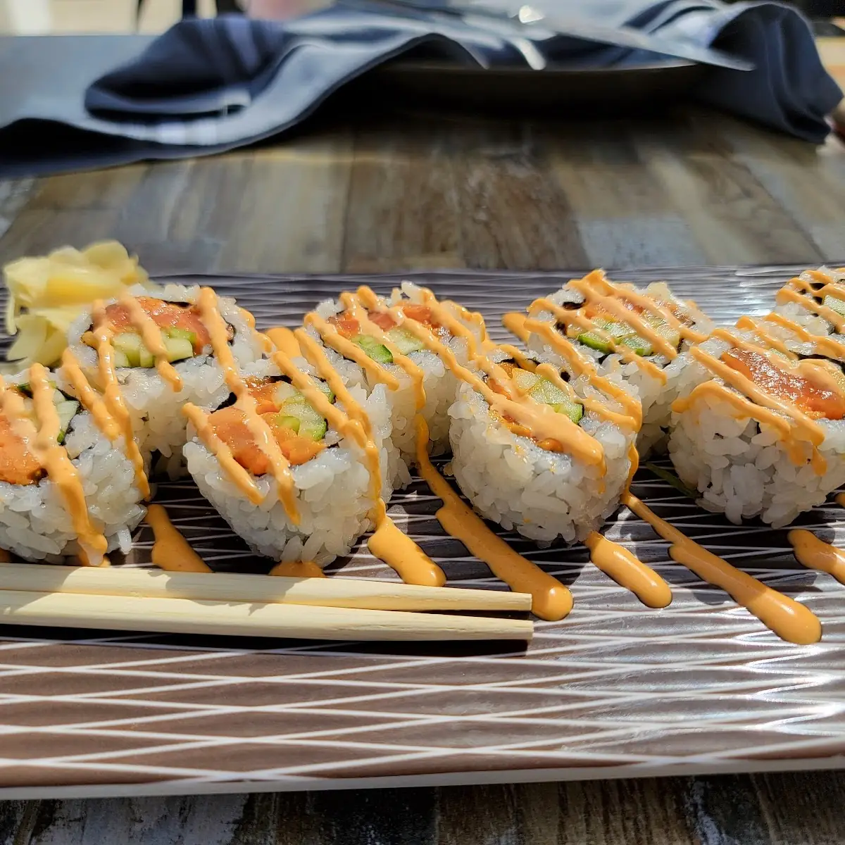 Spicy Salmon Roll