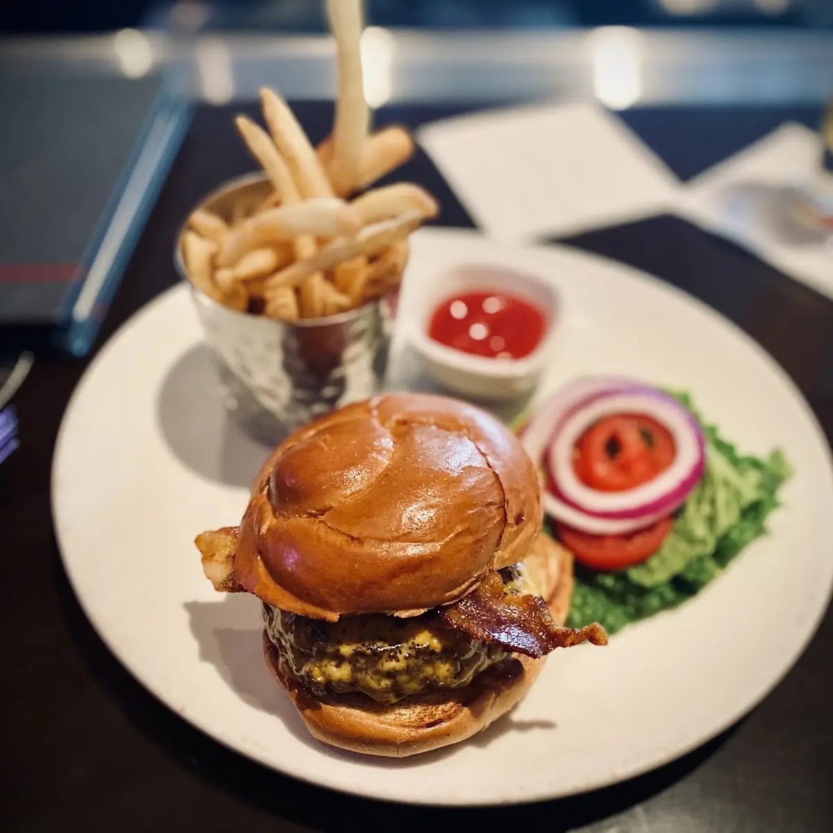 Fleming's Prime Steakhouse Burger
