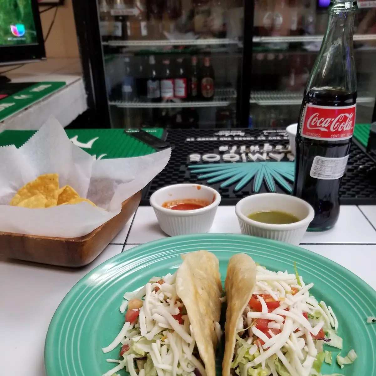 2 Hard Tacos De Asada