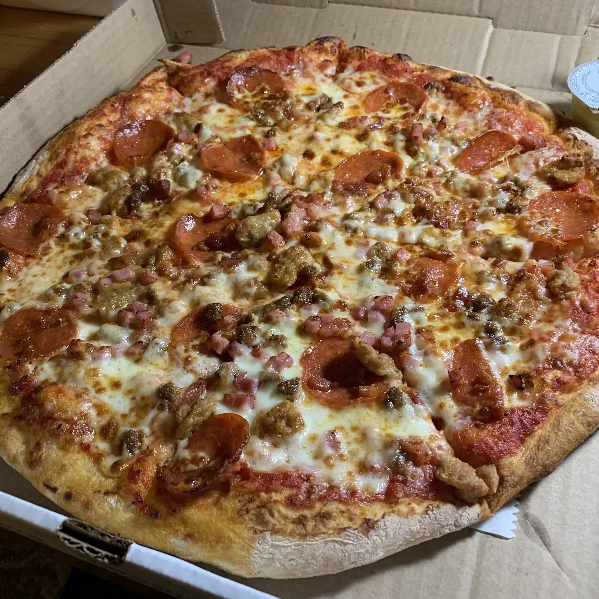 Meat Pizza with Garlic Sauce