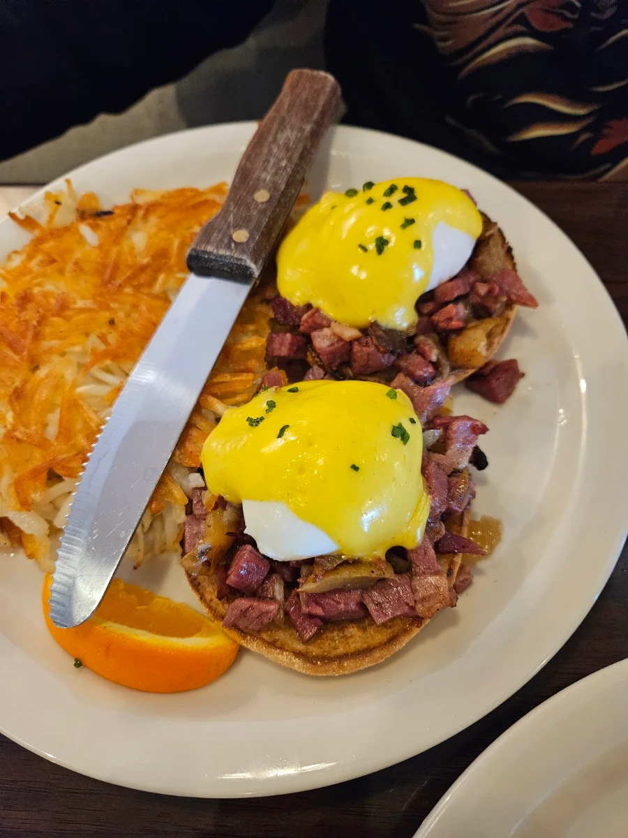 Corned Beef Benedict