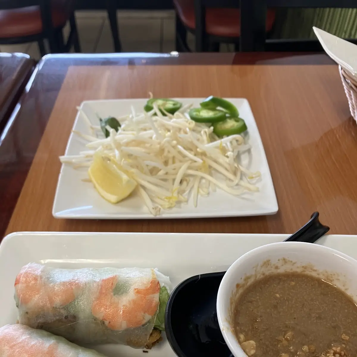 Shrimp Spring Rolls with Sauce