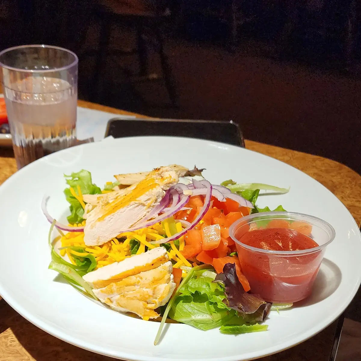 Grilled Chicken Garden Salad
