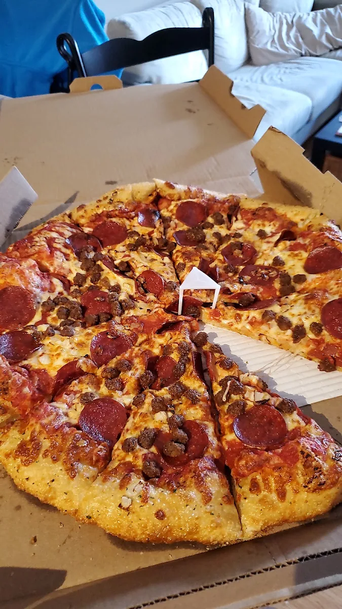 Highlights, Topper's Pizza — Orangeville