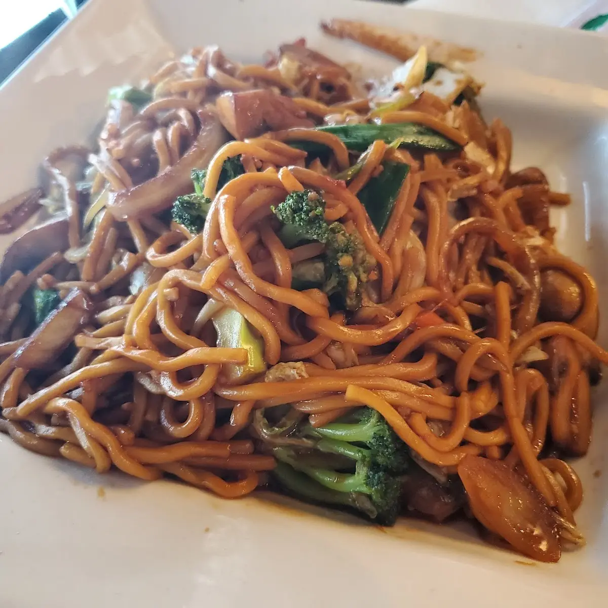 Vegetable Lo Mein