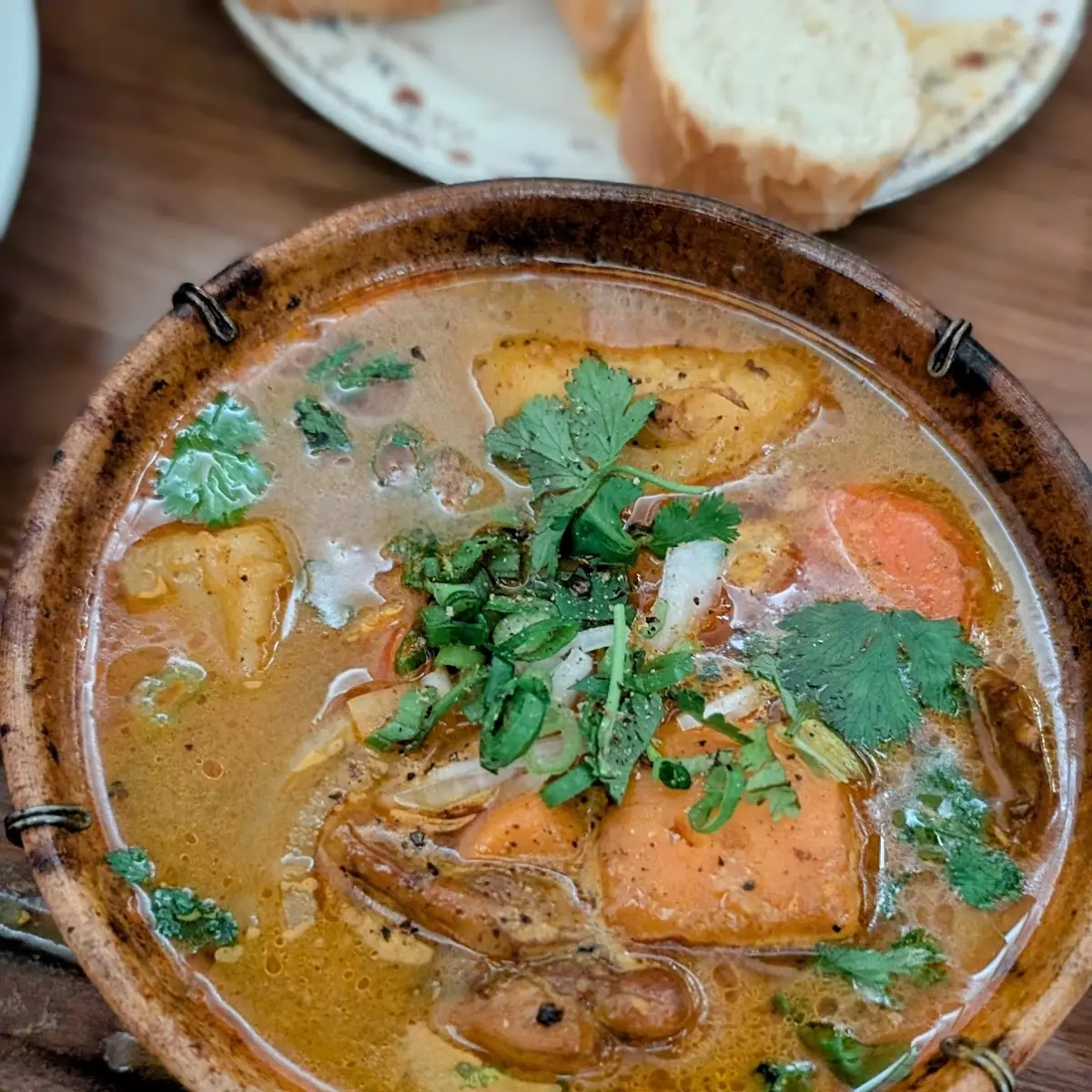 Free Range Chicken Curry CÀ RI GÀ
