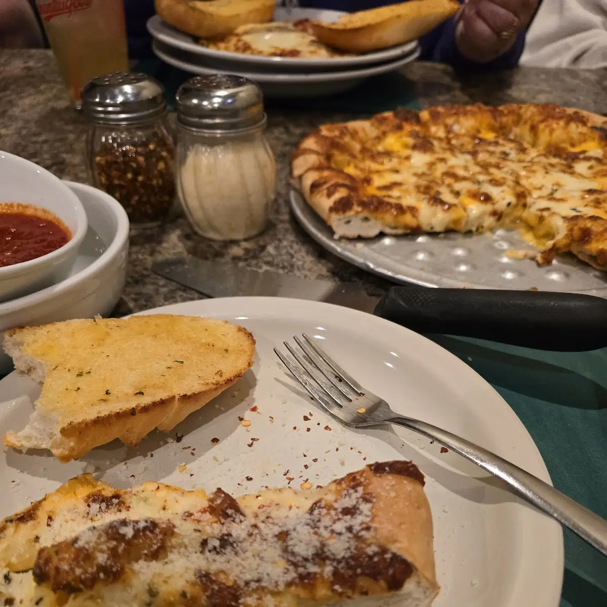 Mac and Cheese Pizza