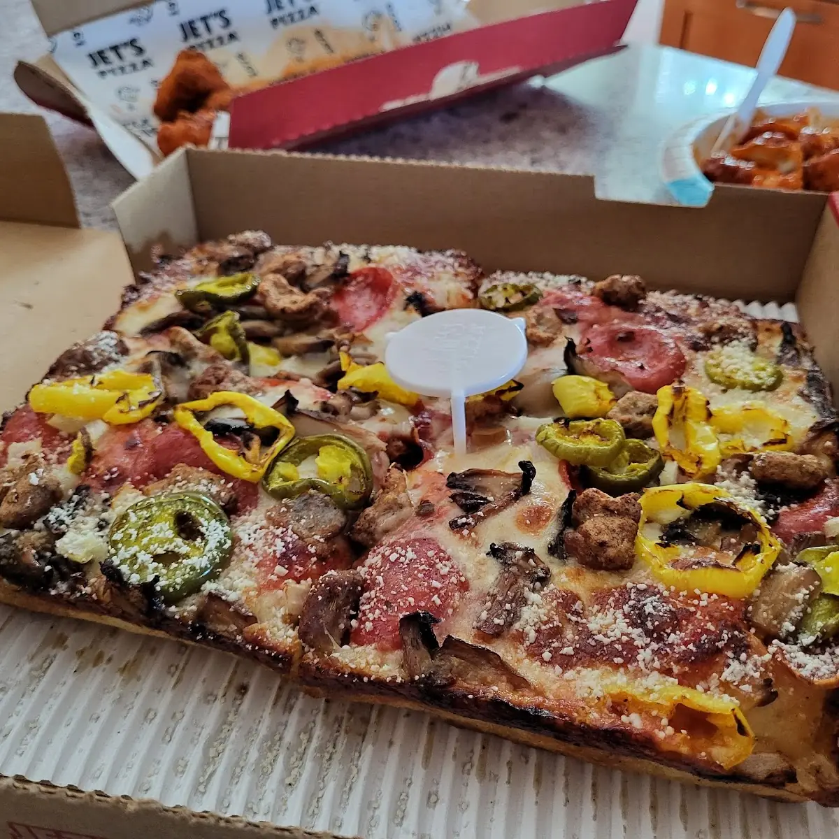4 Corner Pizza