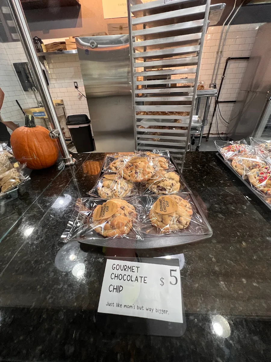 Gourmet Chocolate Chip Cookie