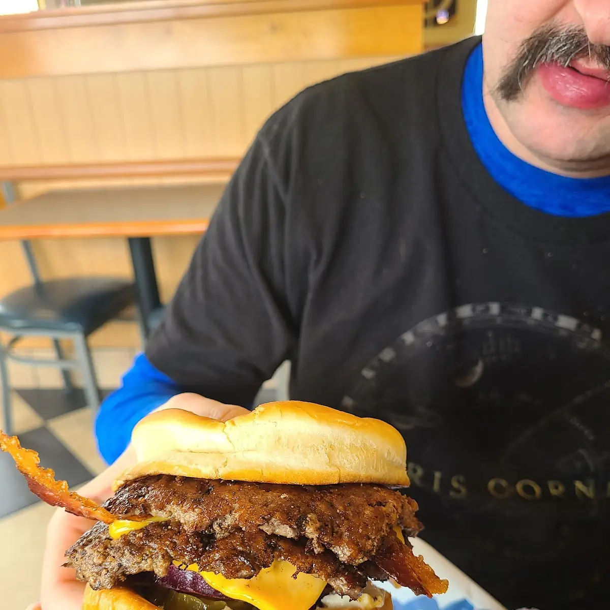 Bacon Deluxe Cheeseburger Combo