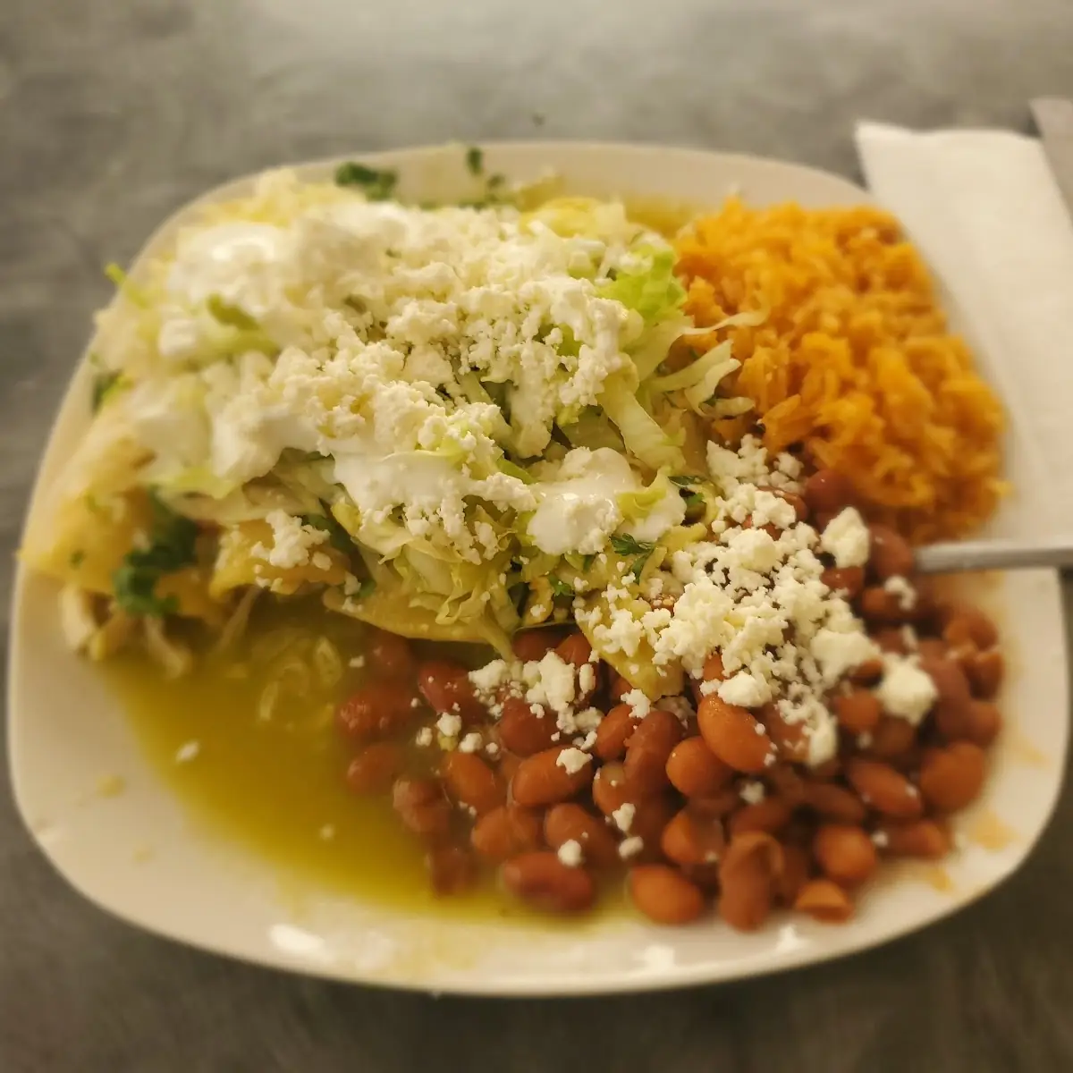 Enchiladas De Pollo Con Salsa Verde