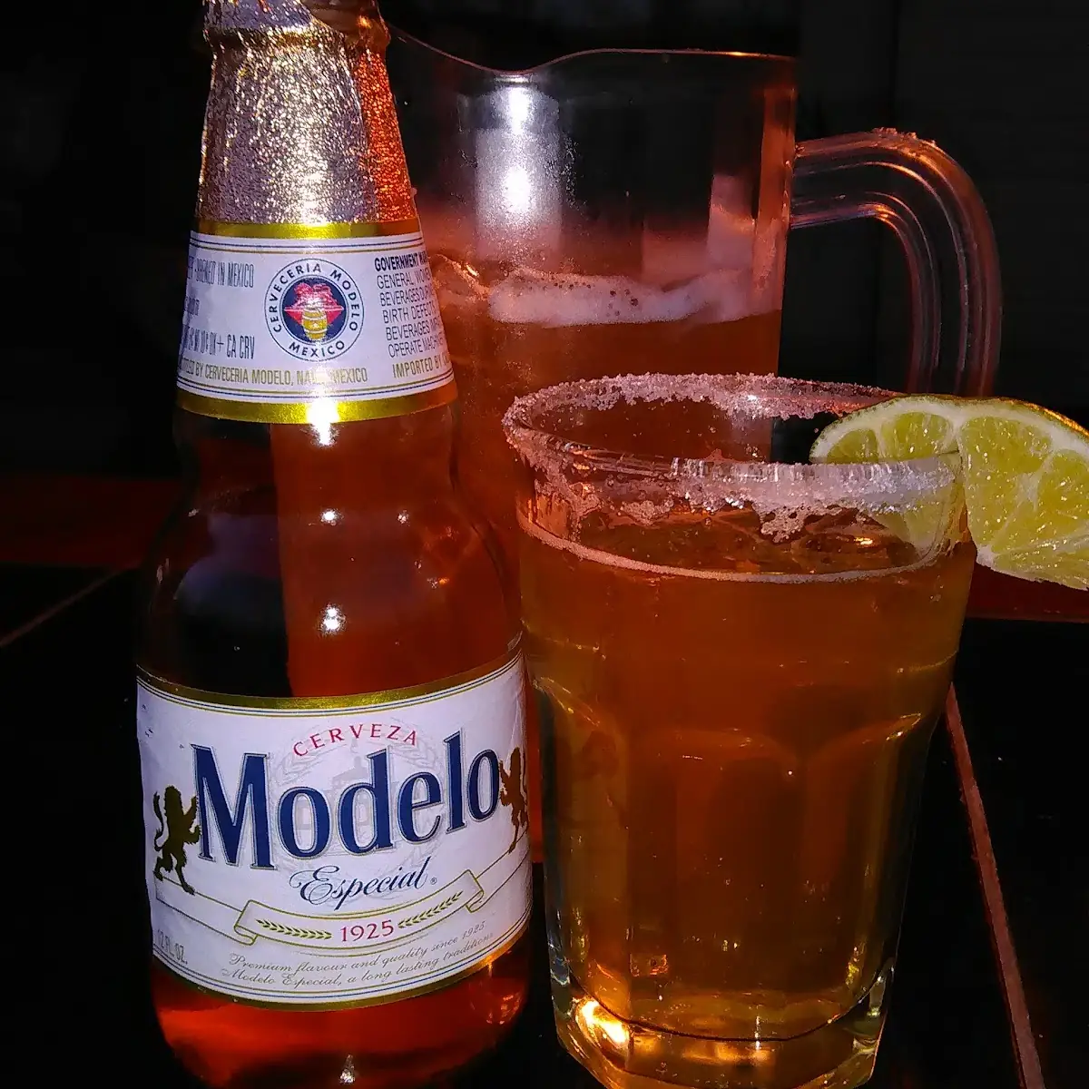 Modelo – Especial – 4 4