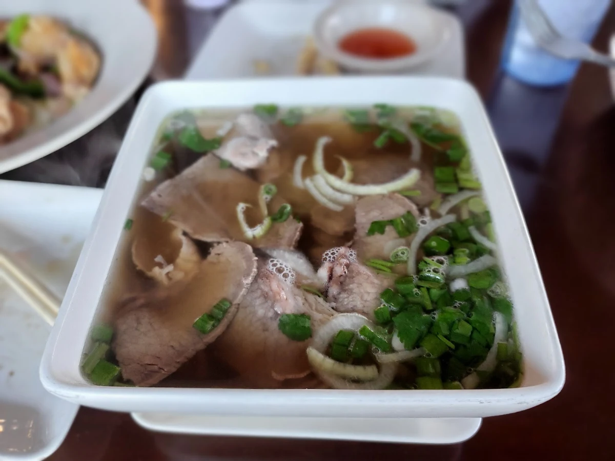 Beef Pho with Tendon and Meatball