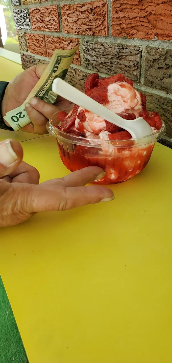 Strawberry Sundae