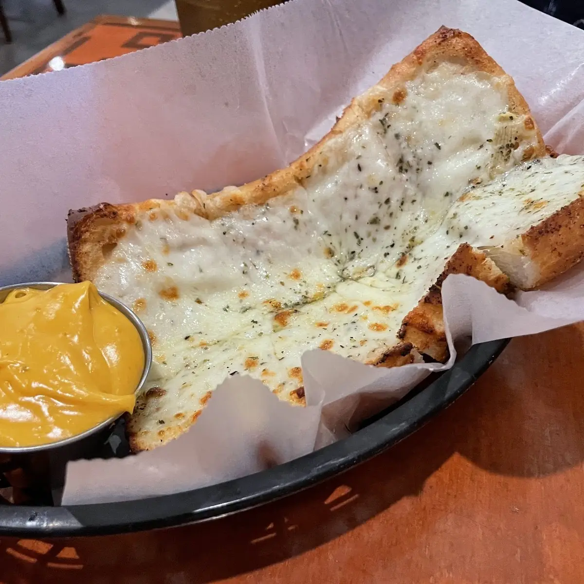 Garlic Cheese Bread