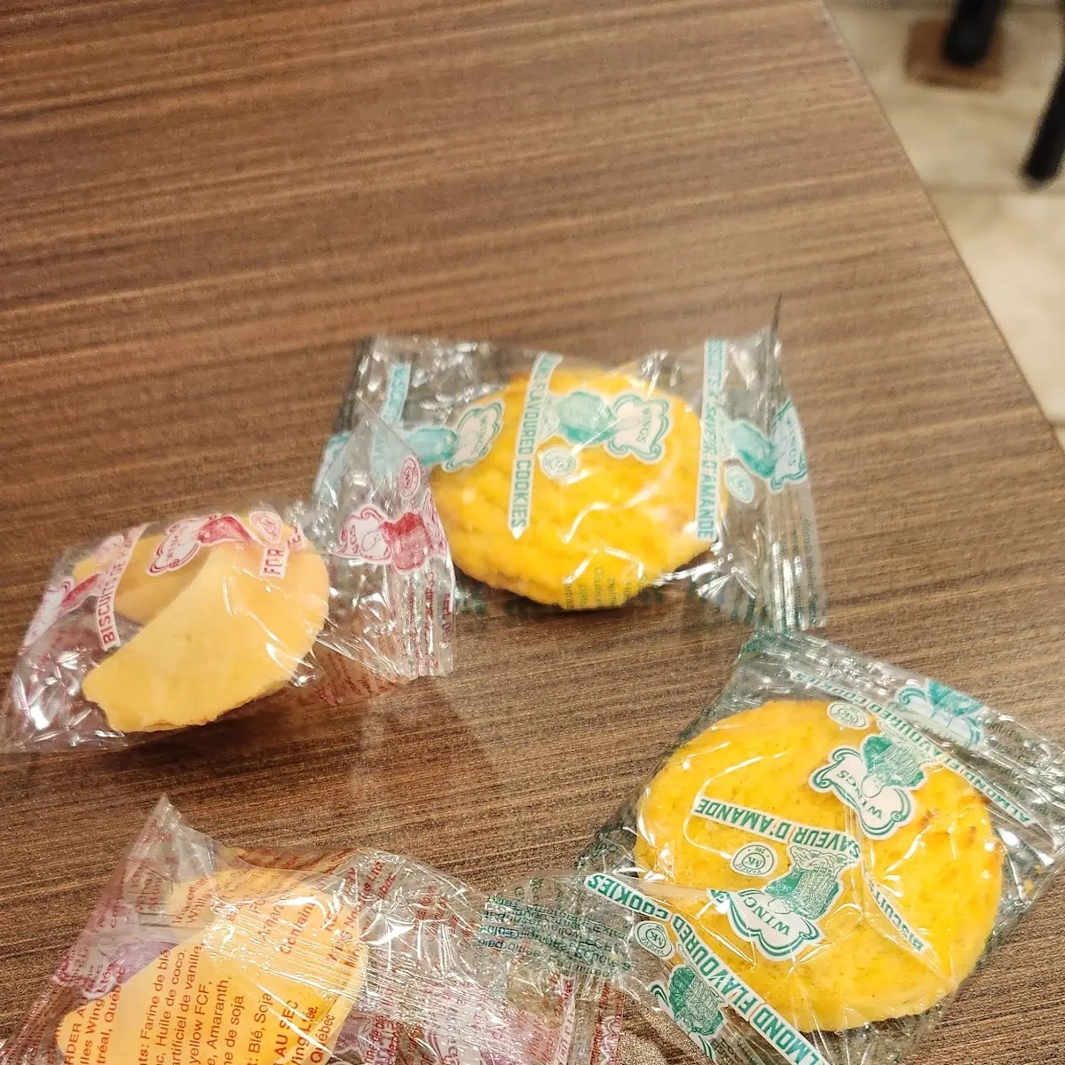 Fortune Cookies, Restaurant Wingo (Napierville)